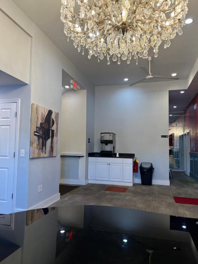 Chateau Suites Norristown Exteriér fotografie